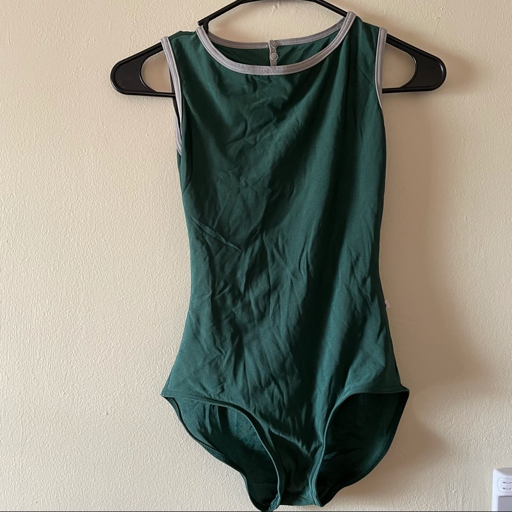 ✨Larissa Yumiko Green with Silver Lining Small✨